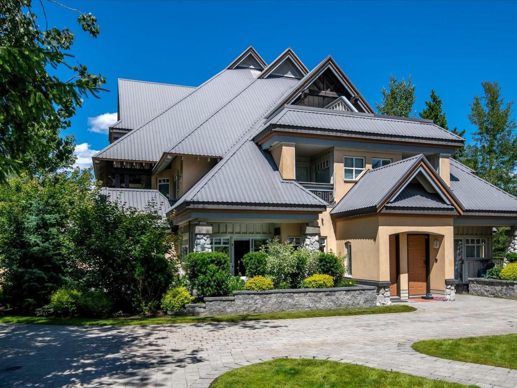 73-4335 Northlands Boulevard