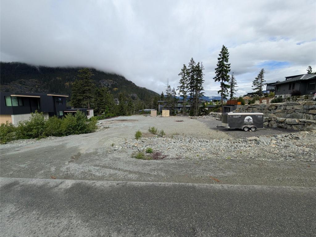 9261 Wedgemount Plateau Drive