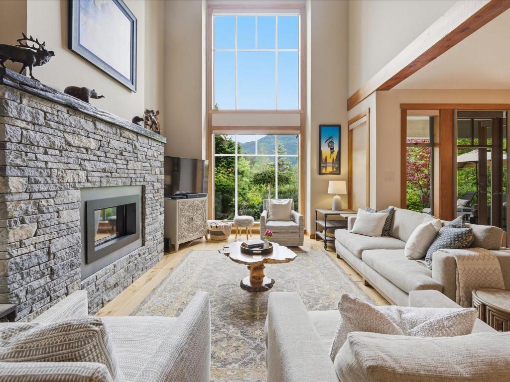 8323 Glen Abbey Lane