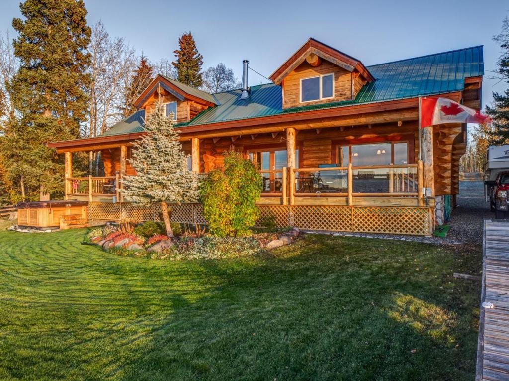 263 Green Lake Road South 