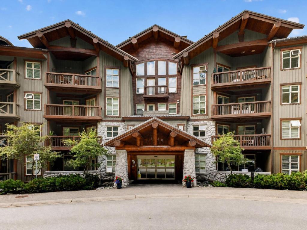 409-4660 Blackcomb Way