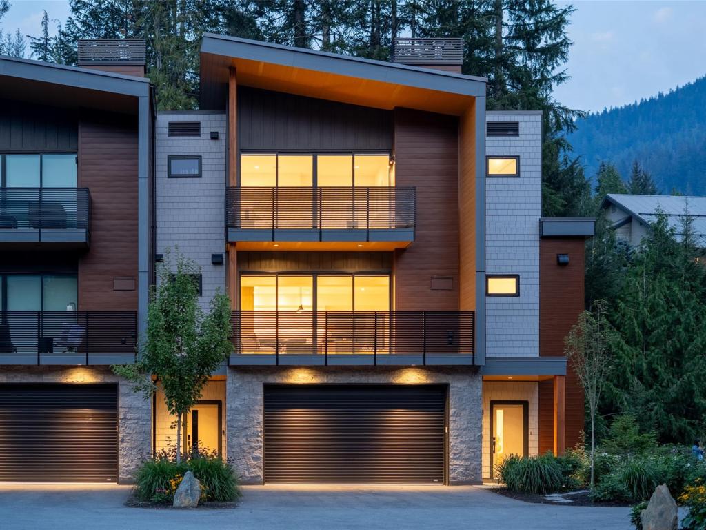 18-2077 Garibaldi Way
