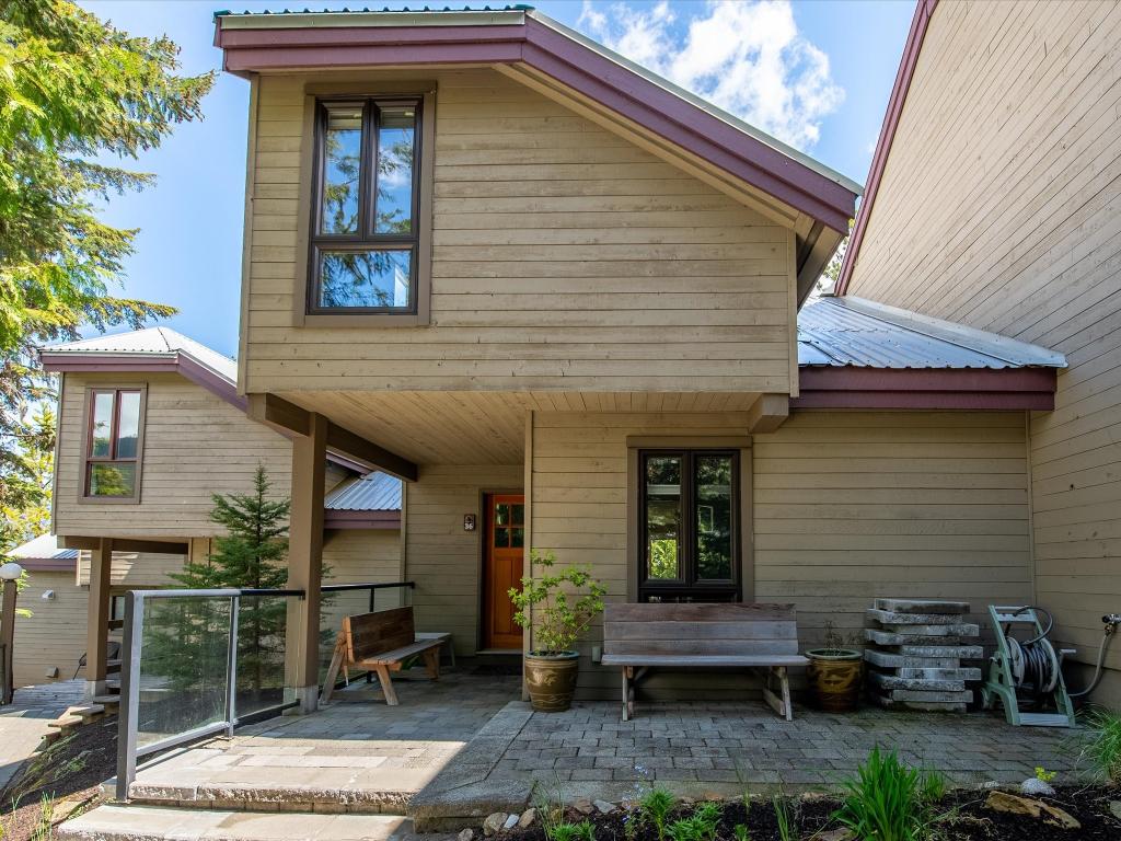 36-6125 Eagle Drive